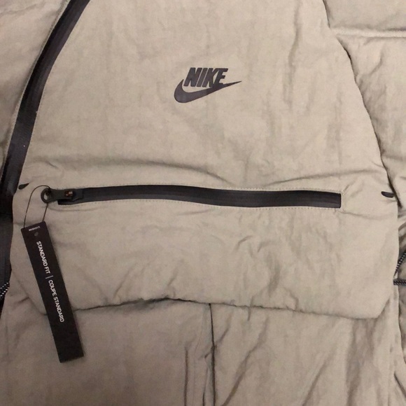 Rare Nike Tech Pack Downfill Vest - Picture 4 of 8